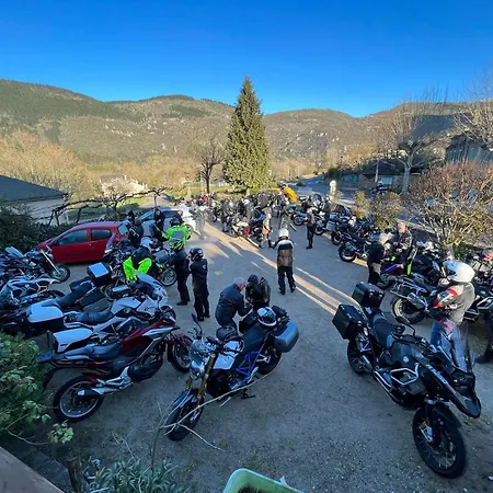 Le Vallon Отель